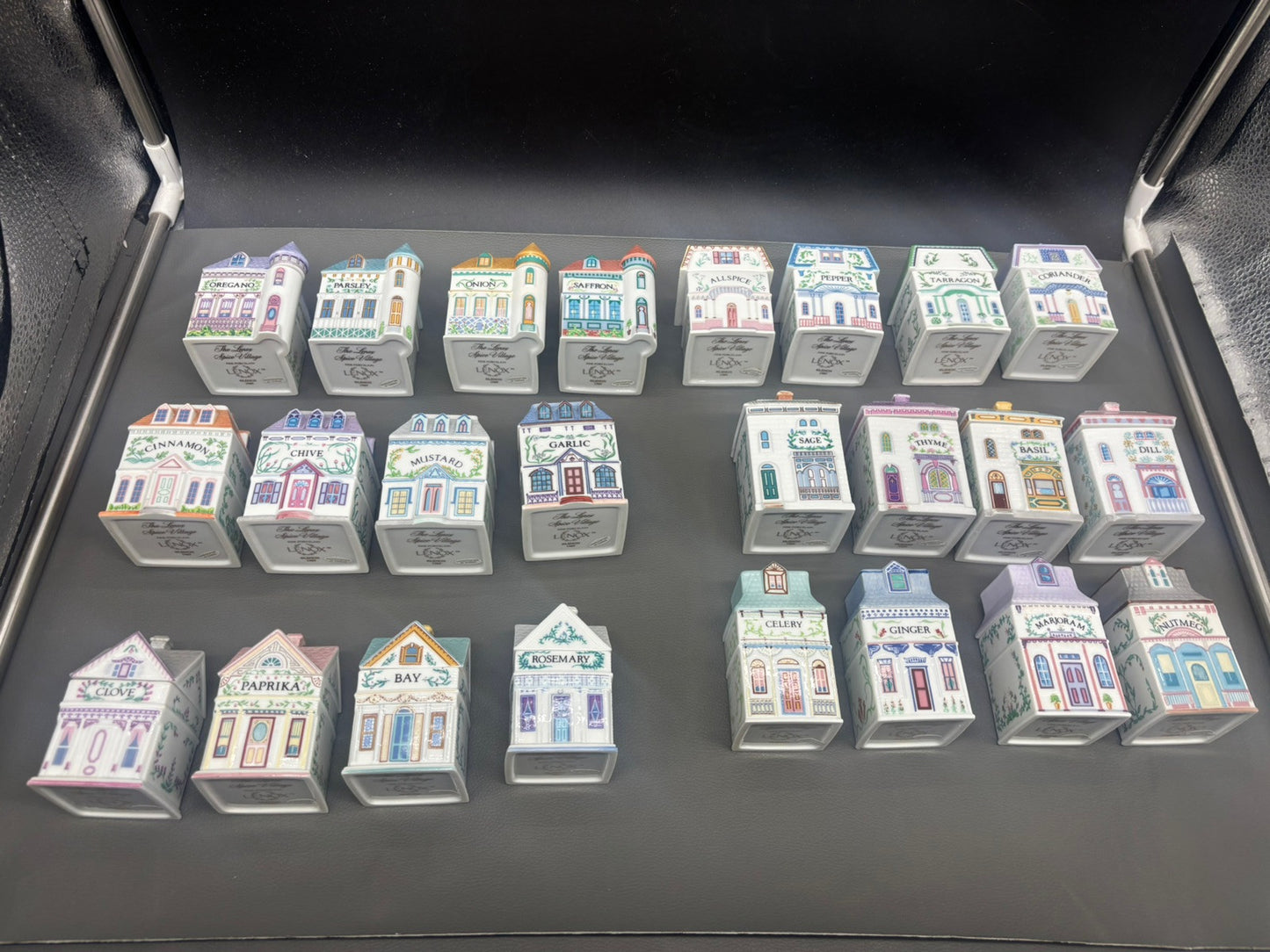 ✨ 1989 Lenox Spice Village Set of 24 – Vintage, Very Nice Condition, No Chips or Cracks! ✨