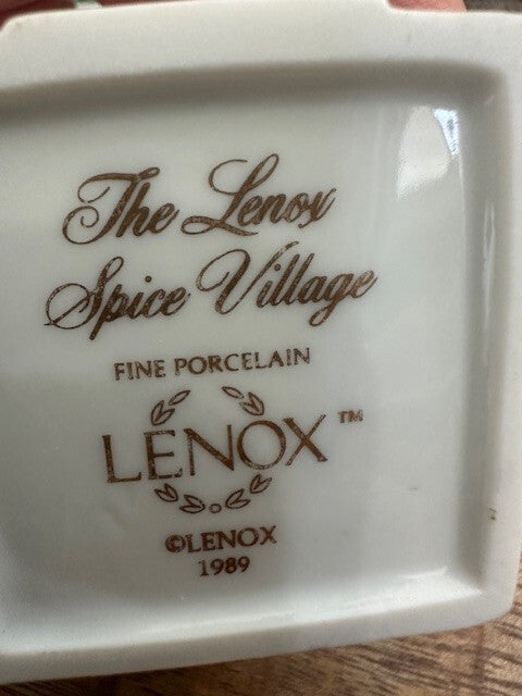 ✨ Vintage 1989 Lenox Spice Village Set – 21 of 24 Spice Jars (No Rack) – Displayed Only, 2 Chips ✨