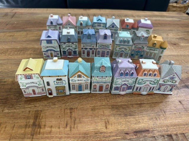 ✨ Vintage 1989 Lenox Spice Village Set – 21 of 24 Spice Jars (No Rack) – Displayed Only, 2 Chips ✨